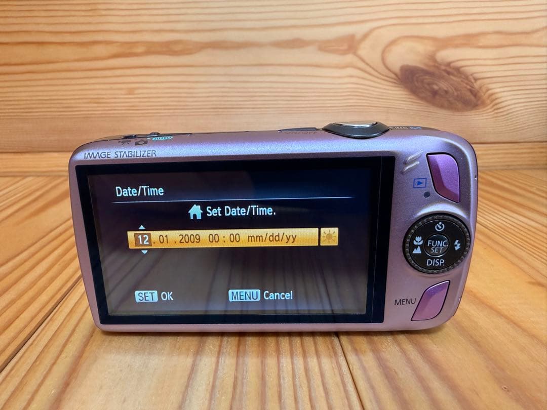 美品　キャノン IXY 930 IS ピンク （バッテリー充電器SDカード付）