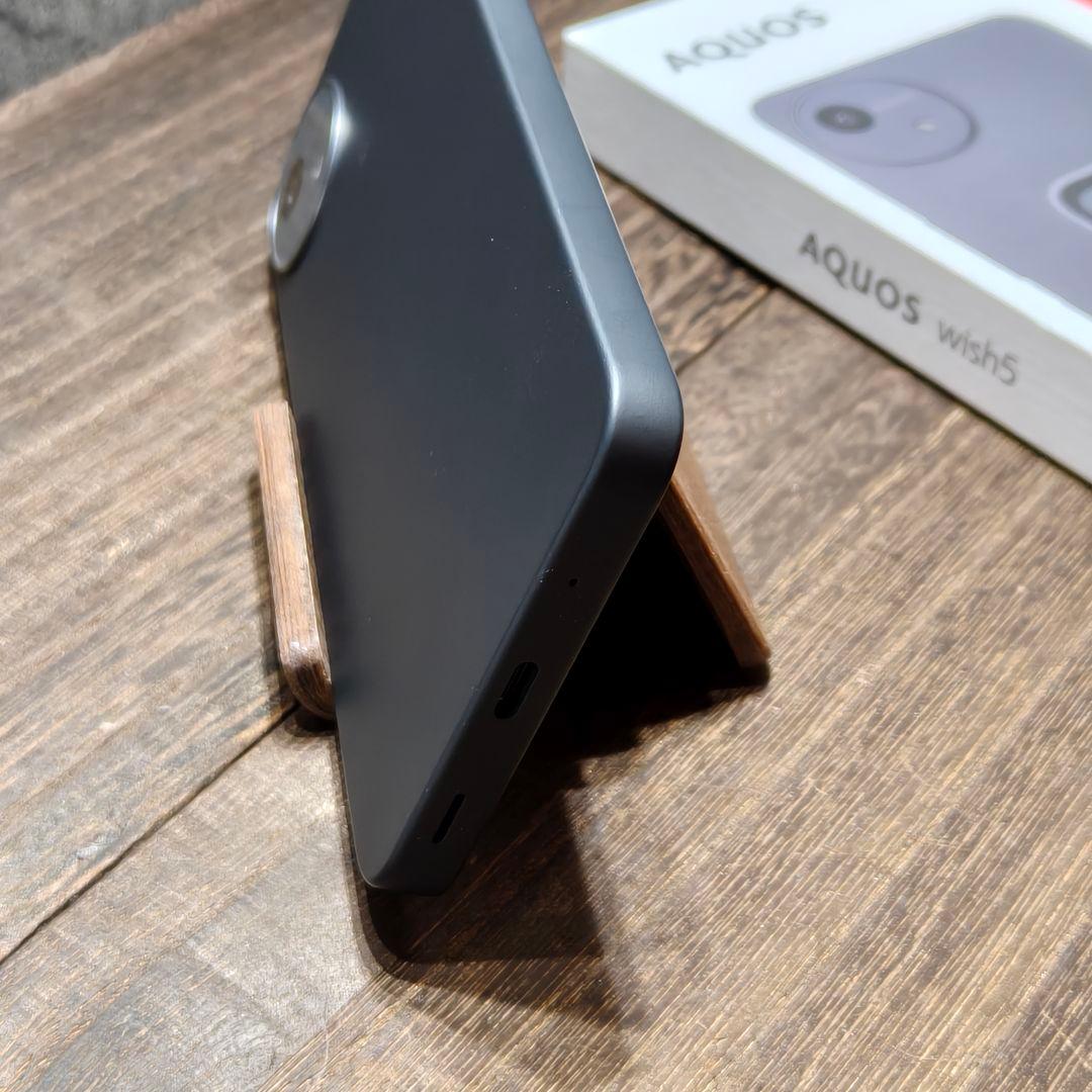 新品同様品 AQUOS wish 5 SH-52F SIMフリー スマホ