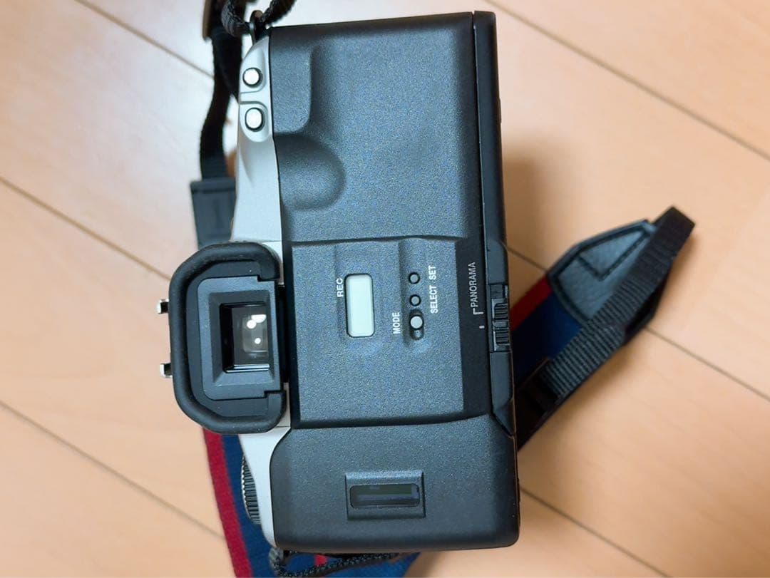 Canon キヤノン製 フィルム一眼レフカメラ「EOS Kiss」