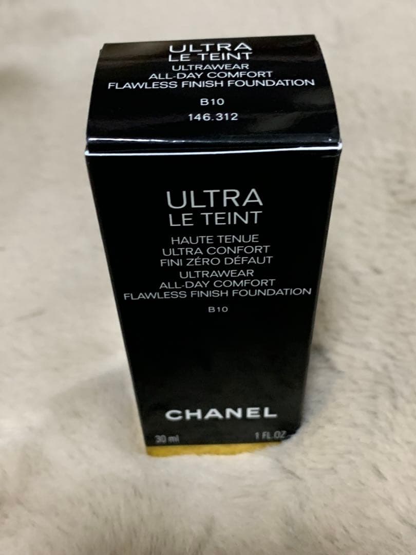 CHANEL ウルトラ ルタン B10 リキッドファンデーション 30ml