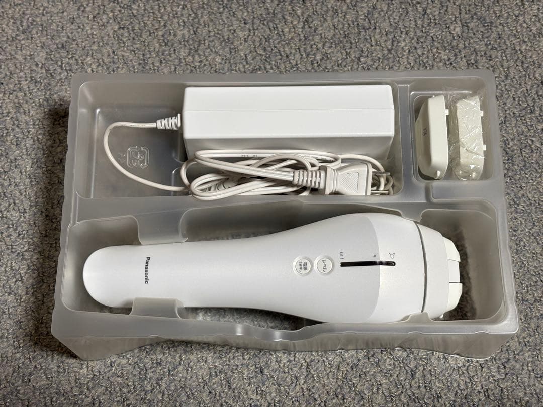 Panasonic 脱毛器 ES-CWP81