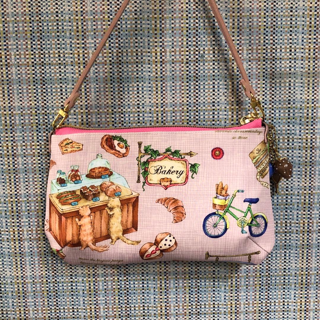 2011.ハンドメイド　20cmマチありファスナーポーチ　フランシュリッペ