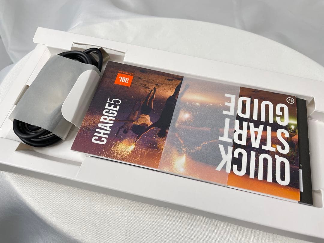 JBL CHARGE5 Bluetooth防水スピーカー