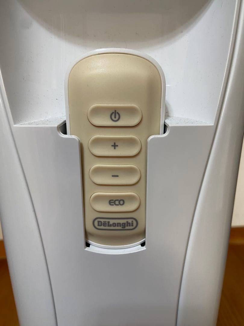デロンギ（DeLonghi）のオイルヒーターRHJ75V0815-CR