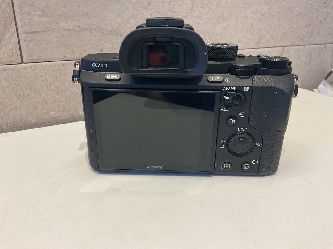 ★訳あり★ソニー α7S II（ILCE-7SM2）ボディ（バッテリーあり）