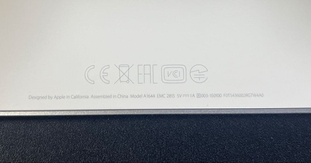 Apple Magic Keyboard A1644 とMouse A1657