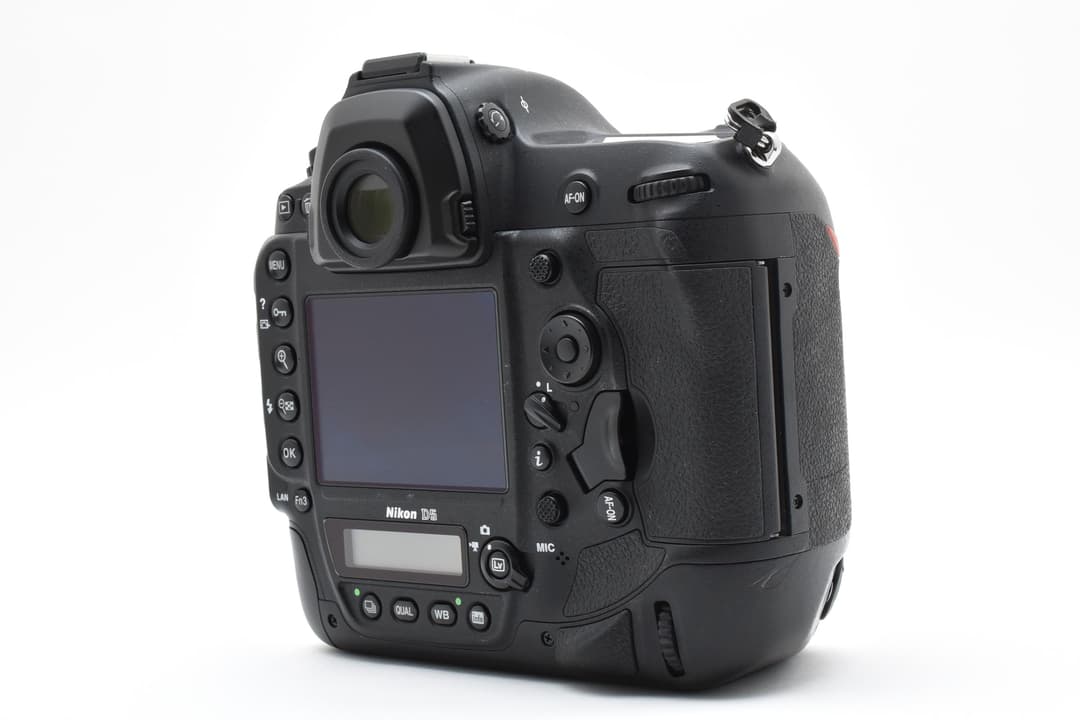 ■極上品■ ニコン D5 XQD-Type デジタル一眼 #C760