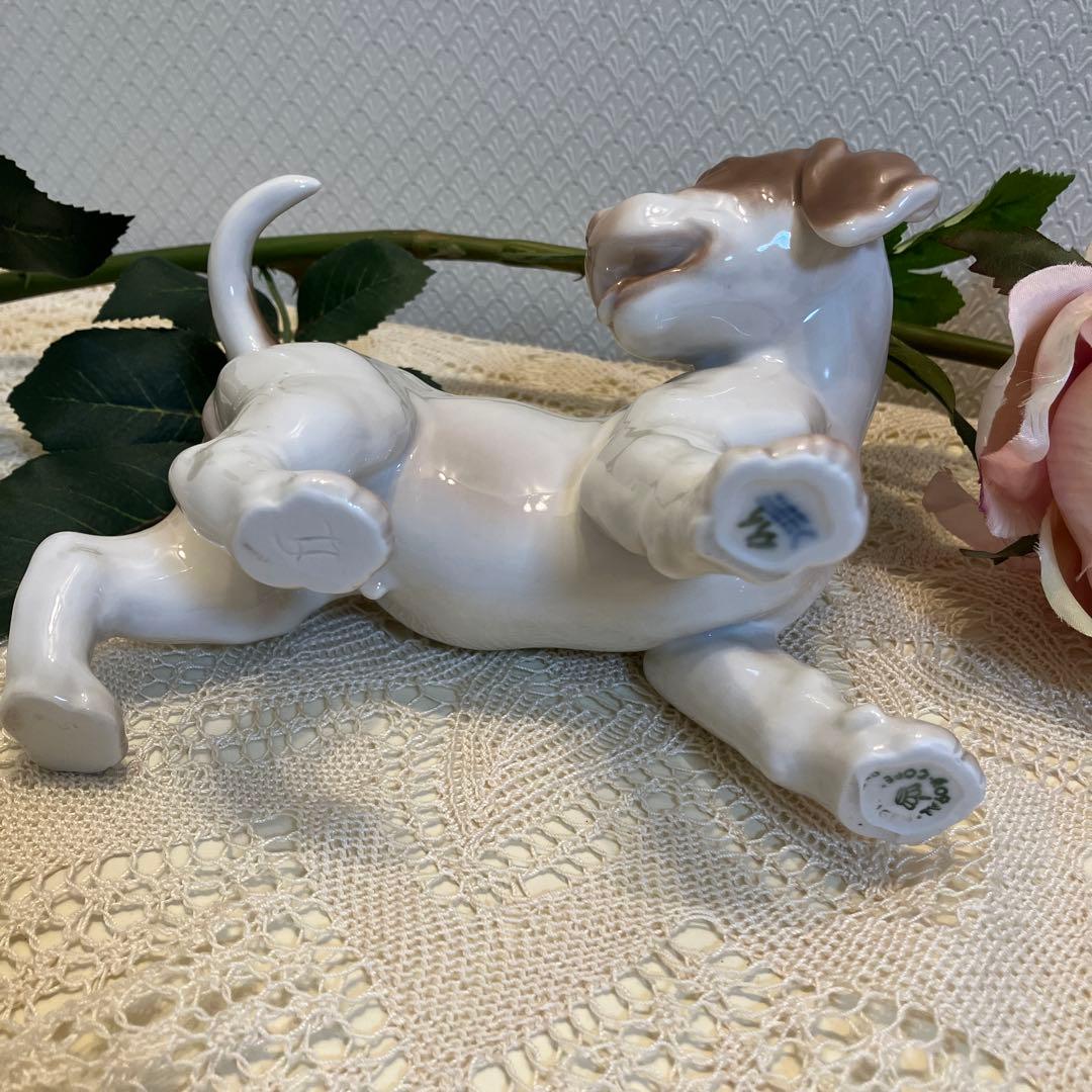 リヤドロ　LLADRO 犬の陶器　置物　超美品