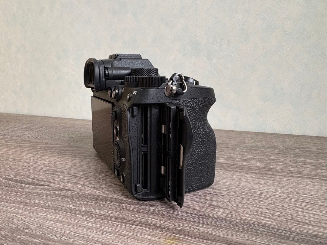 【中古美品】SONY ソニー a7RIV ILCE-7RM4 ミラーレス一眼