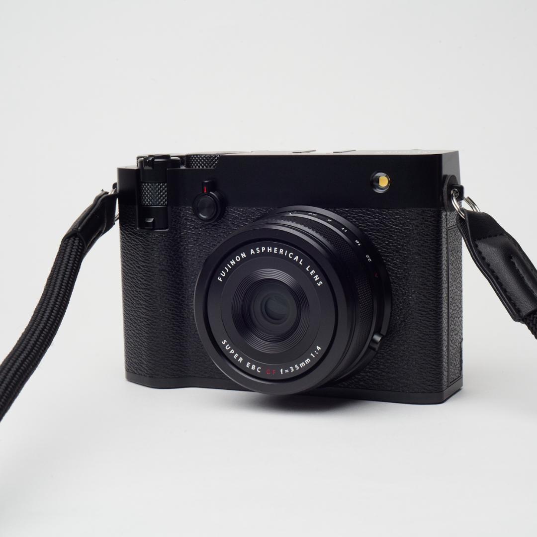 【GFX100RF ブラック】極美品 シャッター613回 木製グリップ等付属