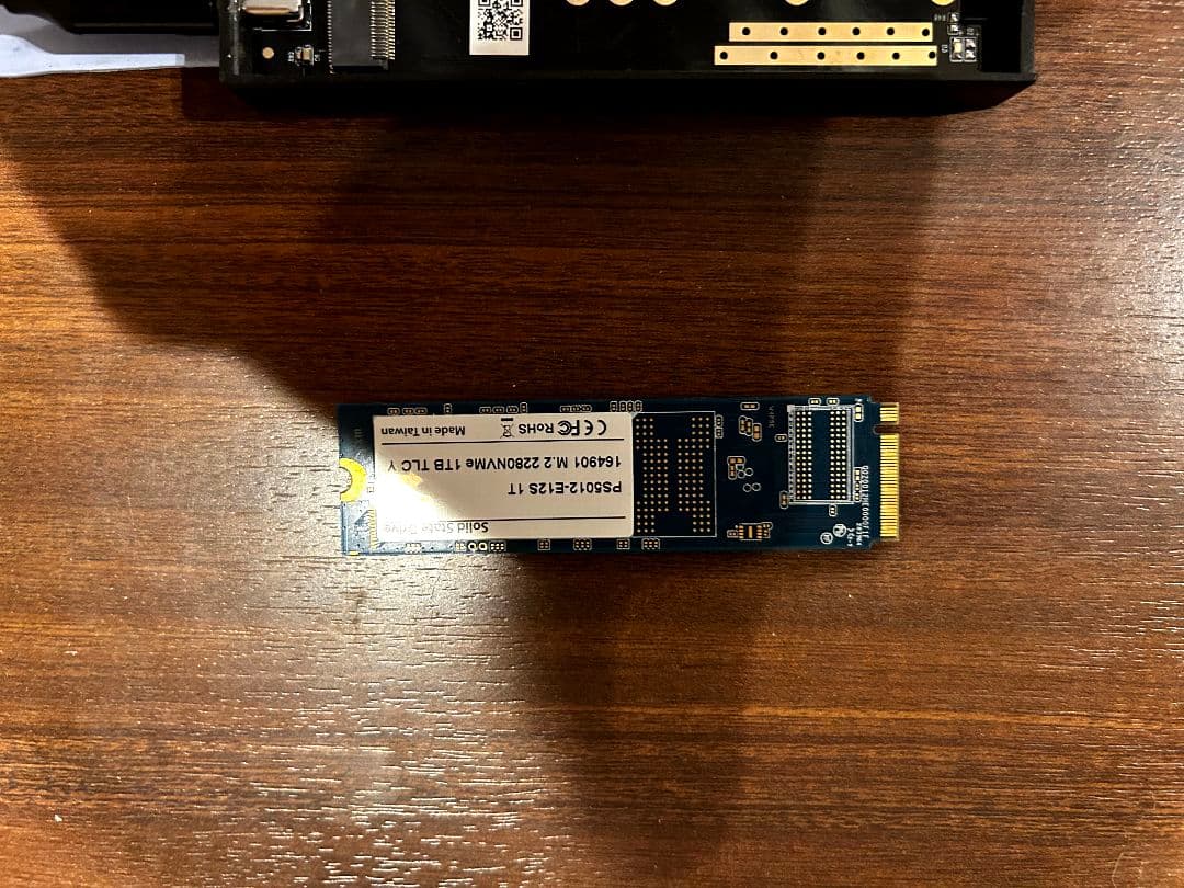 PS5012-E12S 1TB M.2 2280NVMe SSD外付けケース付属