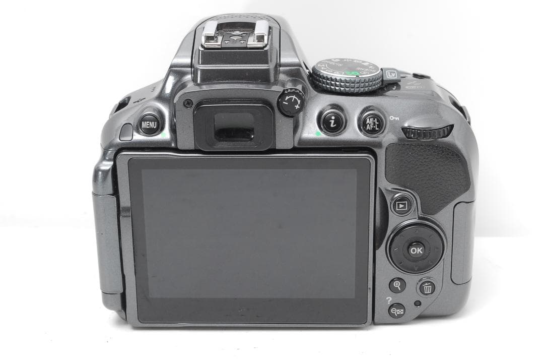 【希少カラー　上品なグレー】Nikon D5300　WiFiモデル　スマホ転送