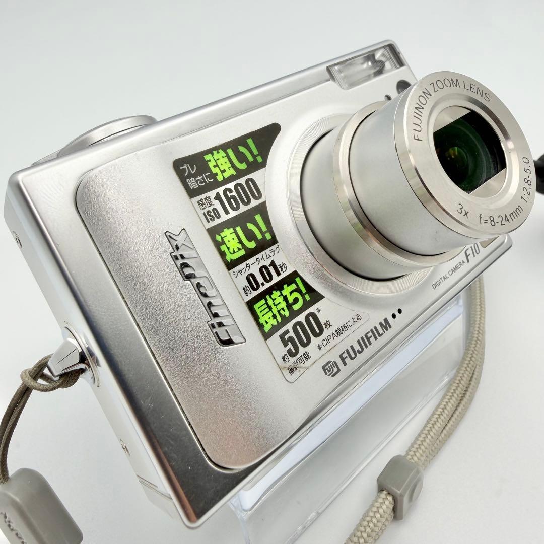 【名機：美品】FUJIFILM FinePix F10 デジカメ シルバー