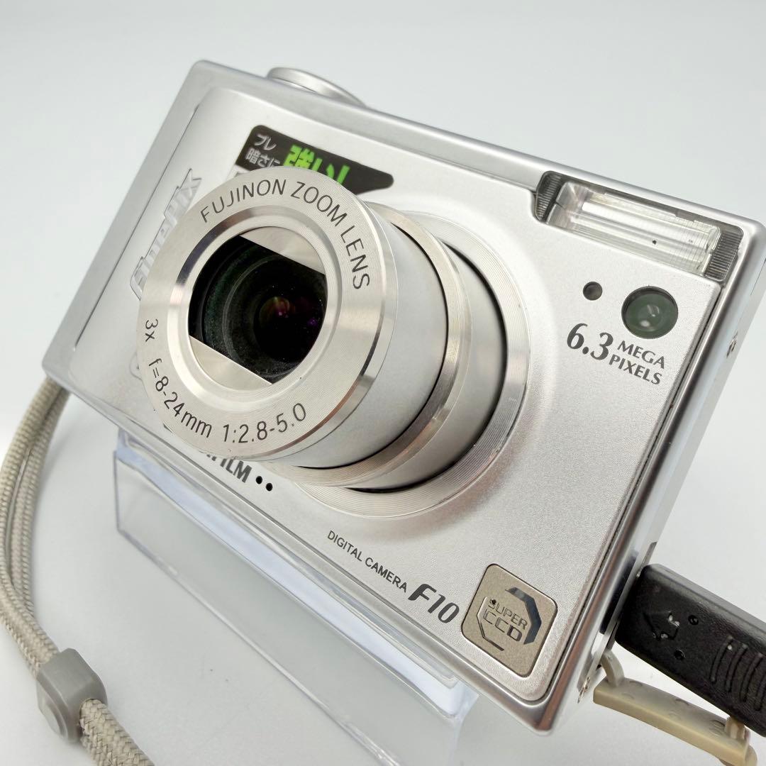 【名機：美品】FUJIFILM FinePix F10 デジカメ シルバー