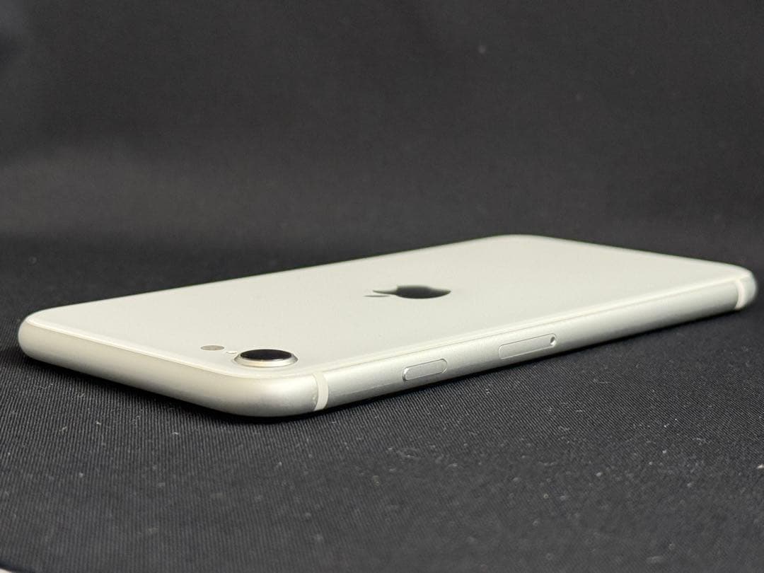 【超美品】SIMフリー iPhone SE2 64GB ホワイト