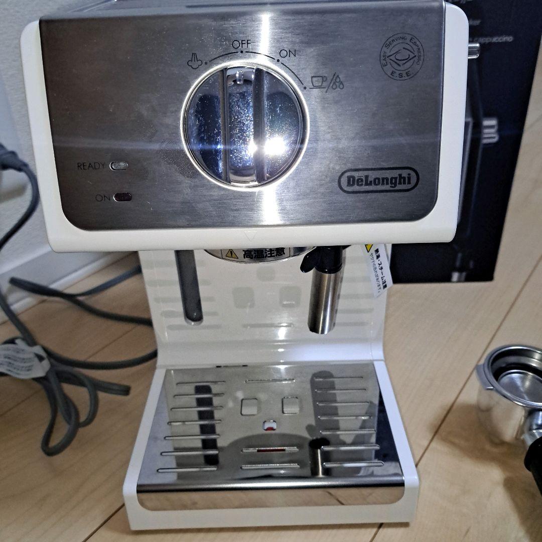 [ 未使用に近い ] デロンギ・エスプレッソマシン ECP3220J