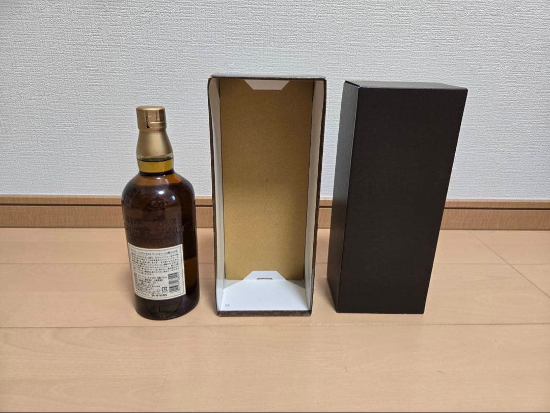 サントリー　山崎10年　シングルモルトウィスキー　箱付き未開栓　700ml
