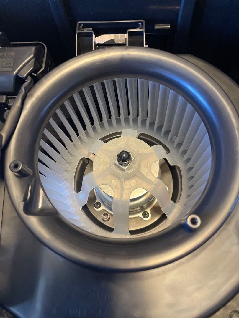 三菱電機　ダクト用換気扇　VD-18ZFLC13