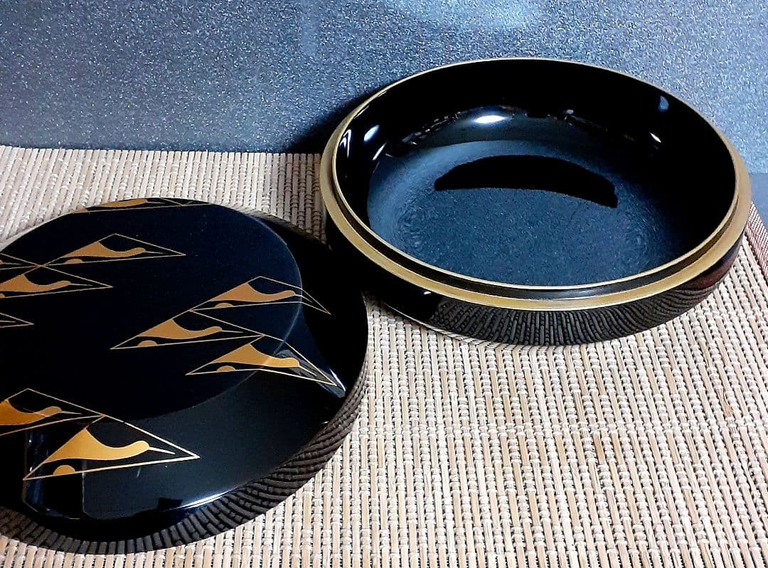 輪島塗　名工　塗師　【茶平一斎】造　鱗鶴蒔絵　喰籠　共箱　茶道具　茶器
