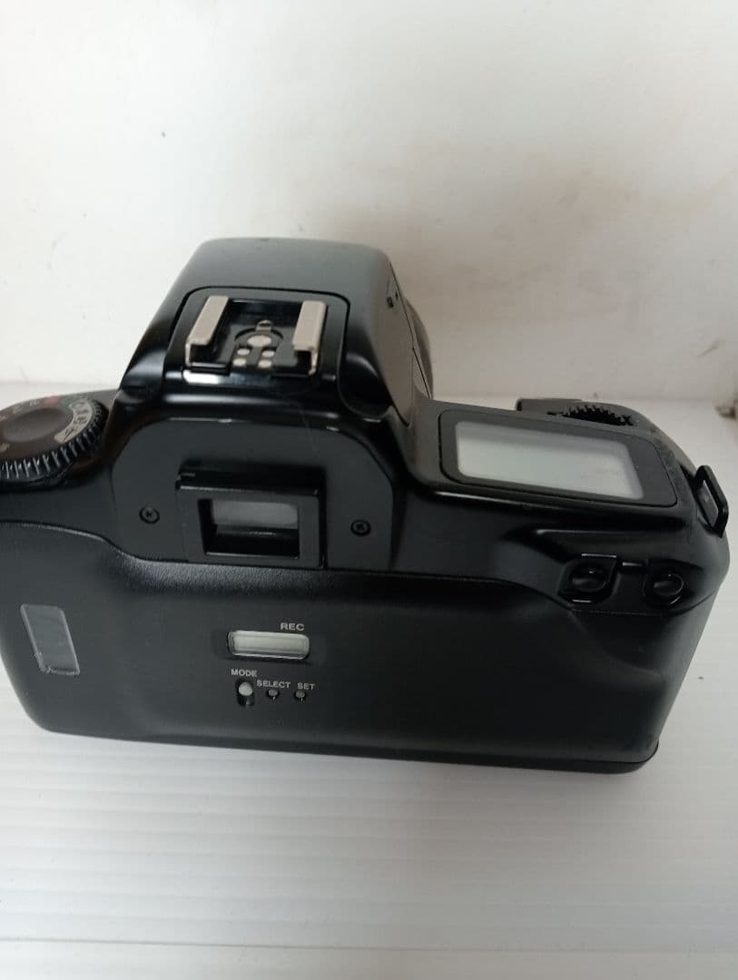 Canon EOS 1000 QD フィルム一眼レフ　レンズ付き