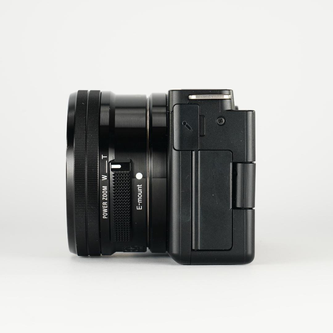 SONY ZV-E10 レンズキット 新品級 α6400よりこっち 4K撮影
