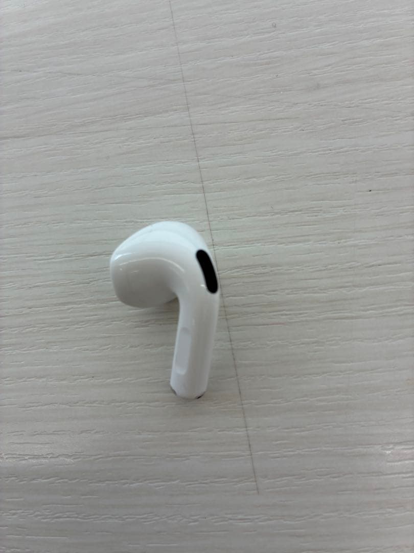 AirPods4左耳➕ケース　anc付き