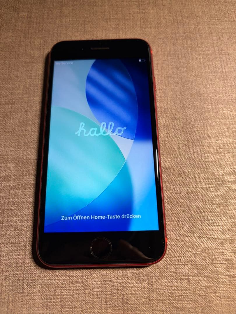！！背面に傷あり！！iPhone SE 第2世代 (SE2)レッド64 GB