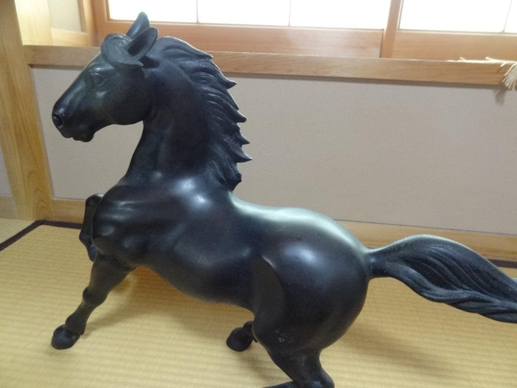 青銅製　馬置物　在銘　縁起物　ブロンズ像　干支置物　オブジェ　重量約13.7㎏