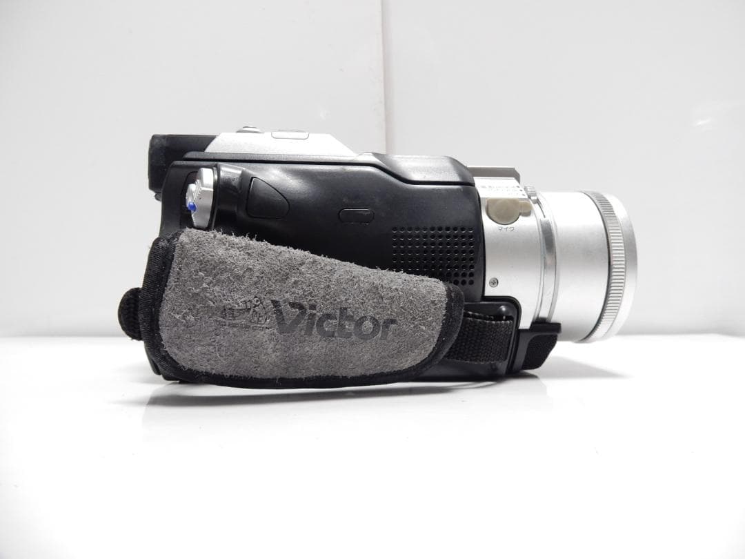 希少　動作品　Victor ビクター　デジタルビデオカメラ　GR-DV2000②