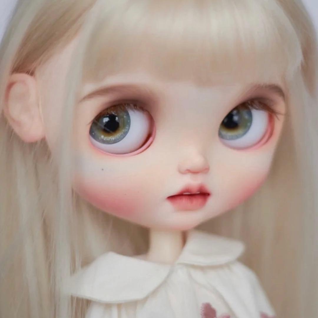 カスタムブライス 海外作家様 ドール 人形 かわいい 幼い ナチュラルメイク