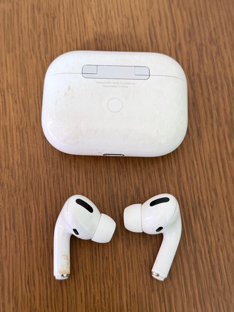 Apple AirPods Pro 第1世代 ワイヤレスイヤホン 充電ケース付き