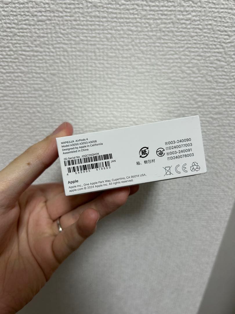 [新品未使用]AirPods 4 本体