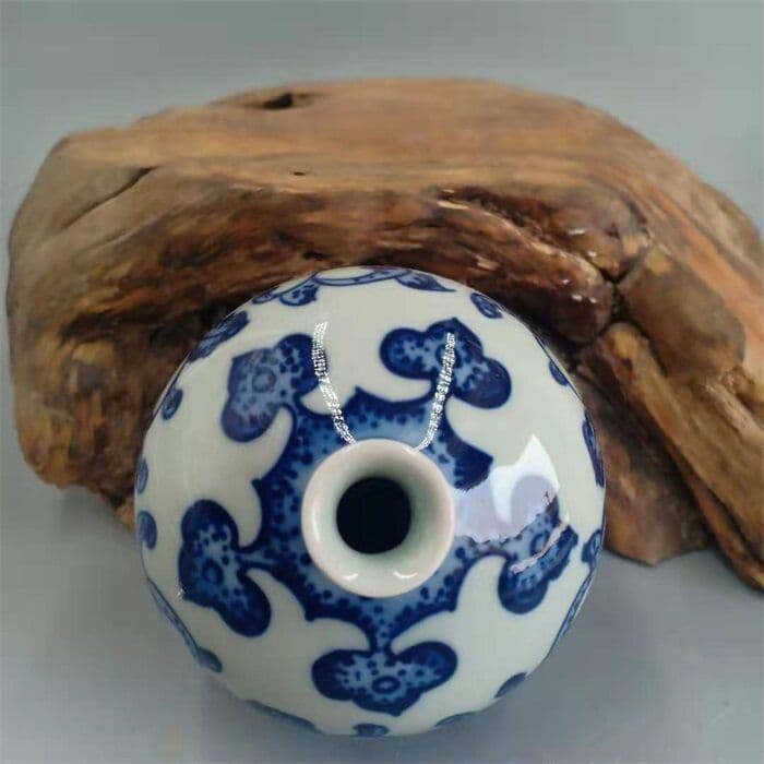 青花纏枝蓮華瓶 景徳鎮 陶磁器 装飾品 現代工芸品 美術品 置物