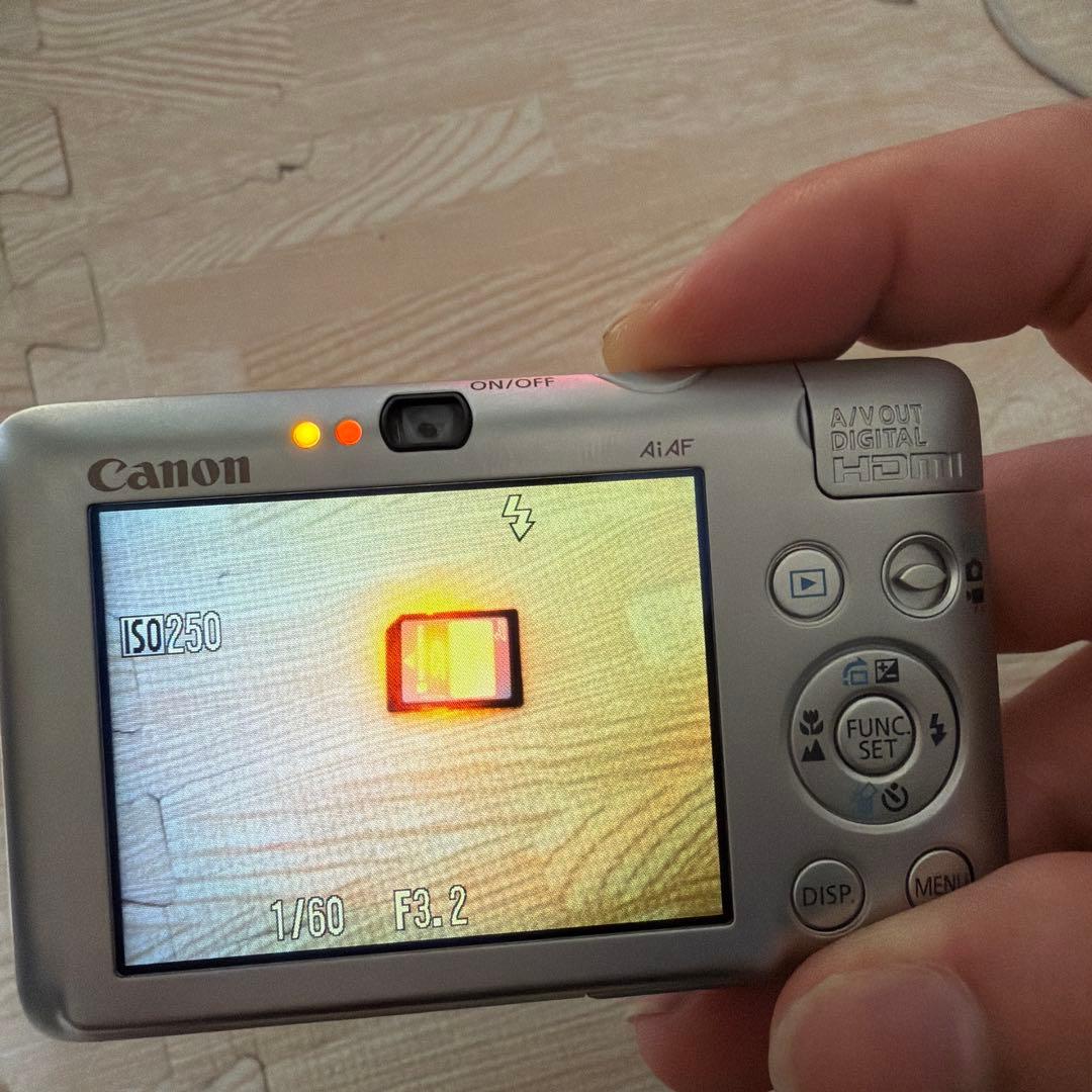 Canon IXY Digital 210 IS デジタルカメラ