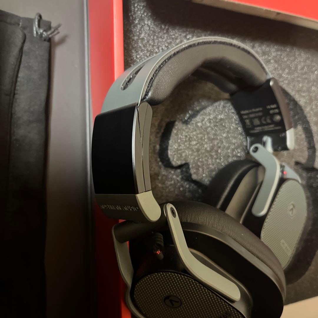 ヘッドホン AUSTRIAN AUDIO Hi-X 65