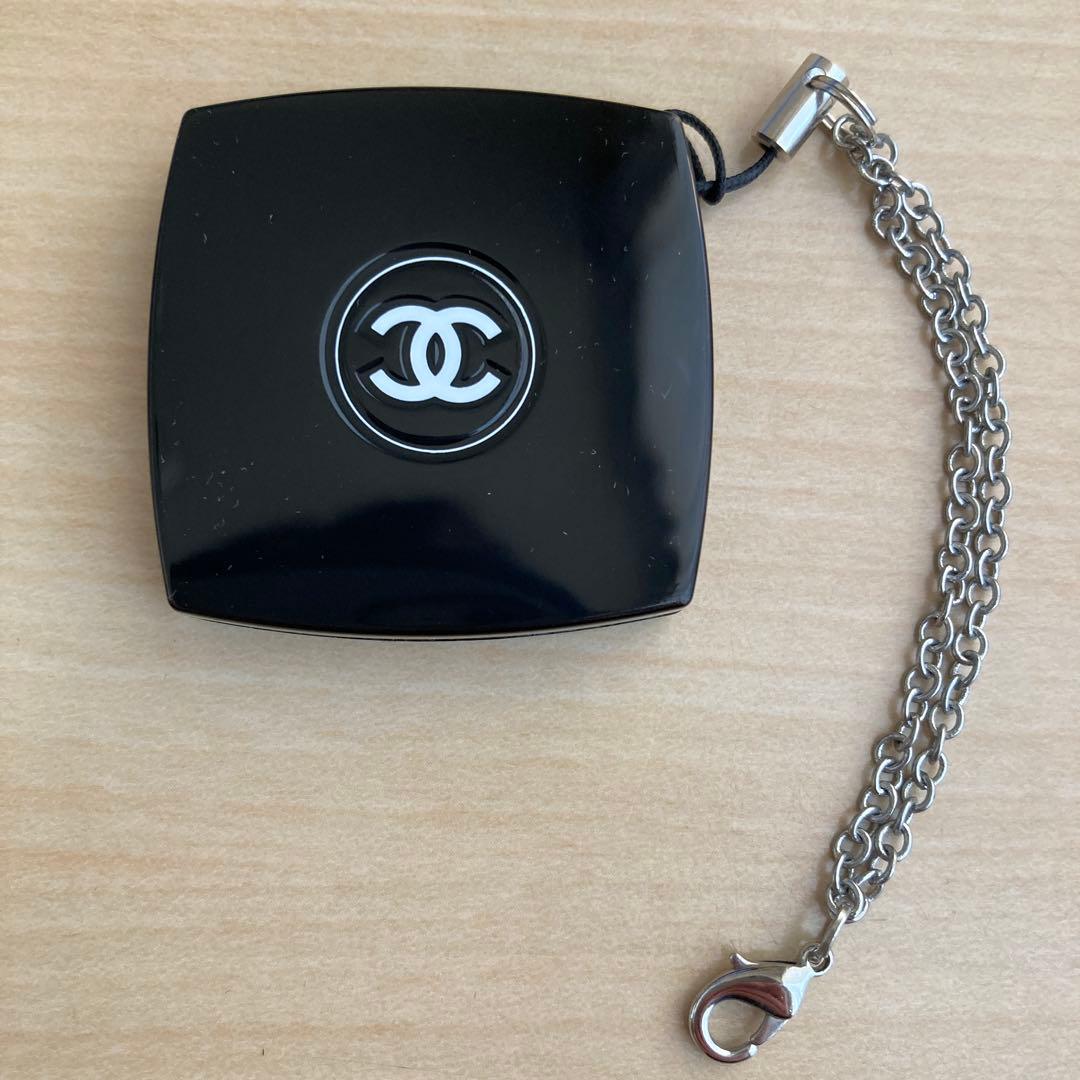 CHANEL シャネル　ノベルティ　ミニ　ミラー　チャーム　鏡