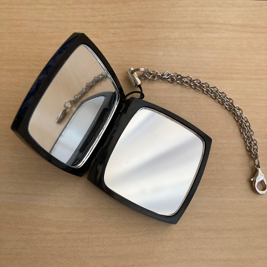 CHANEL シャネル　ノベルティ　ミニ　ミラー　チャーム　鏡