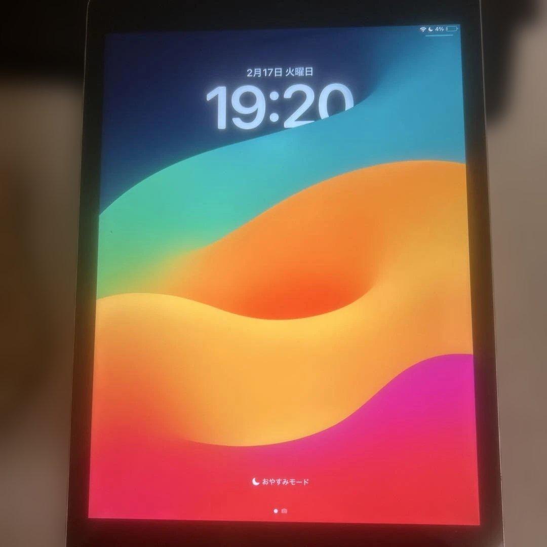 Apple iPad シルバー