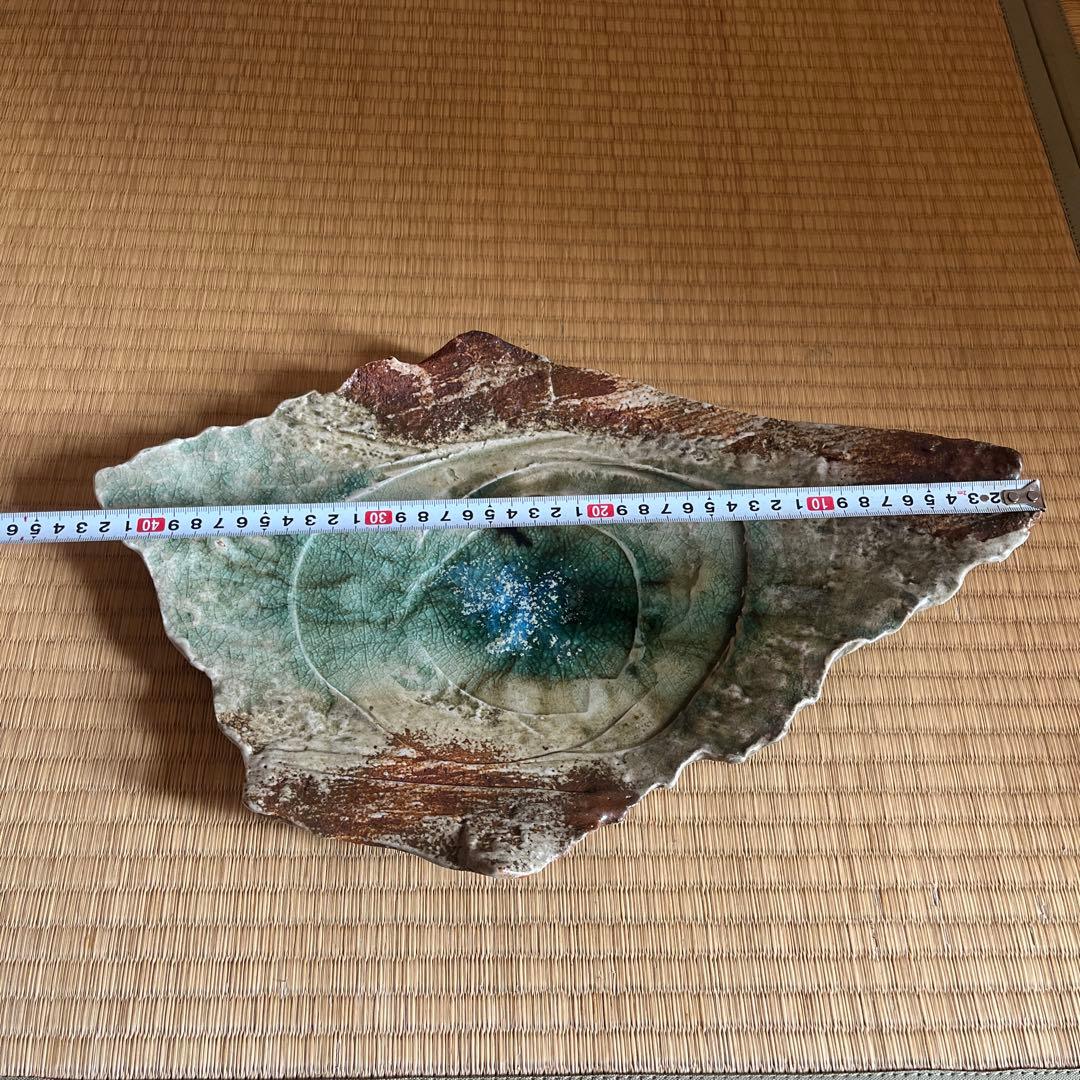 t*-様 【断捨離】伊賀焼　新学さん作　大皿　葉型陶器　緑色