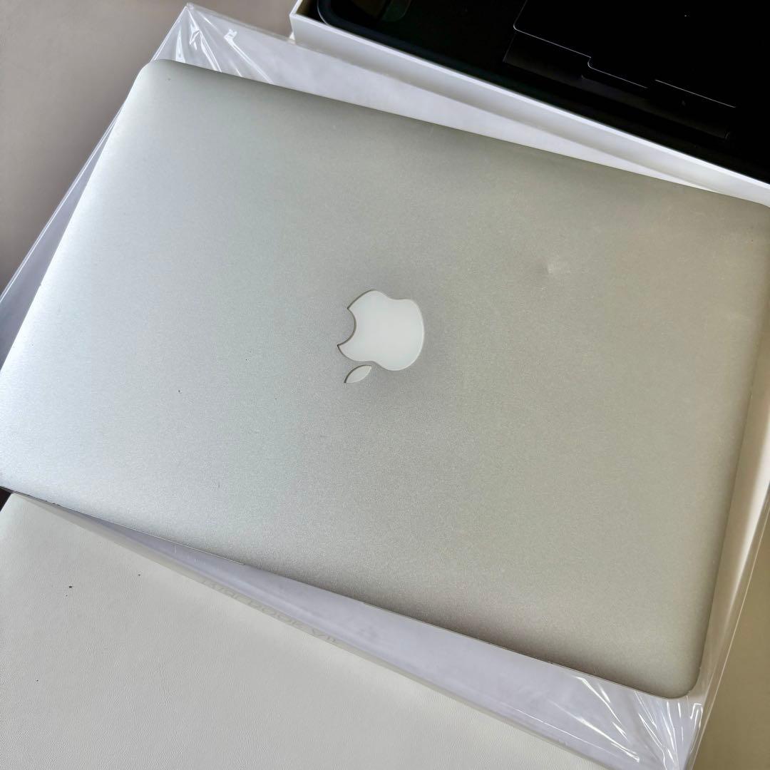 Apple MacBook Air 13インチ シルバー 本体