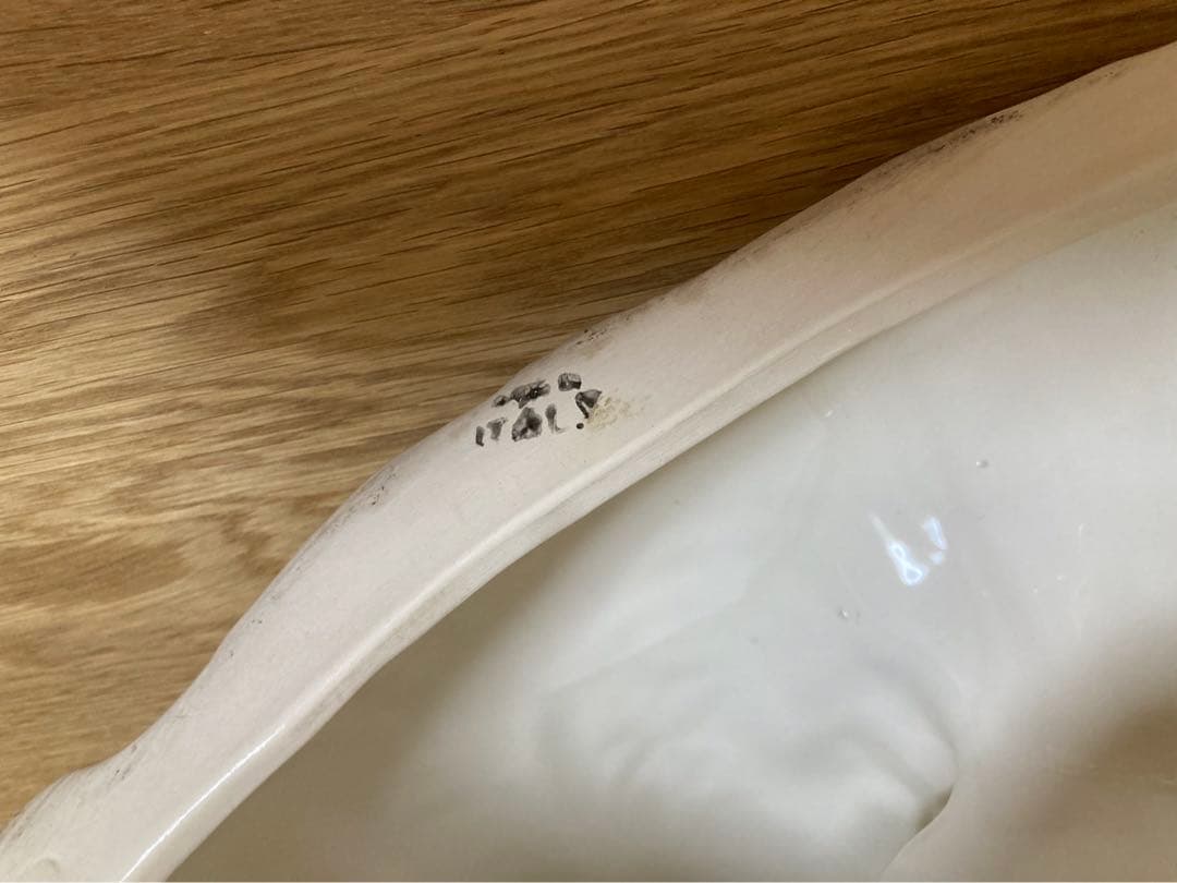 小型犬　陶器　置き物