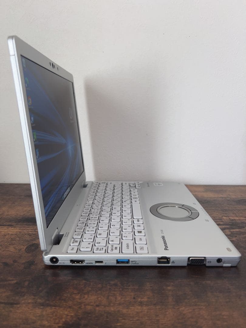 Panasonic QV9 12型ノートパソコン　2021年製