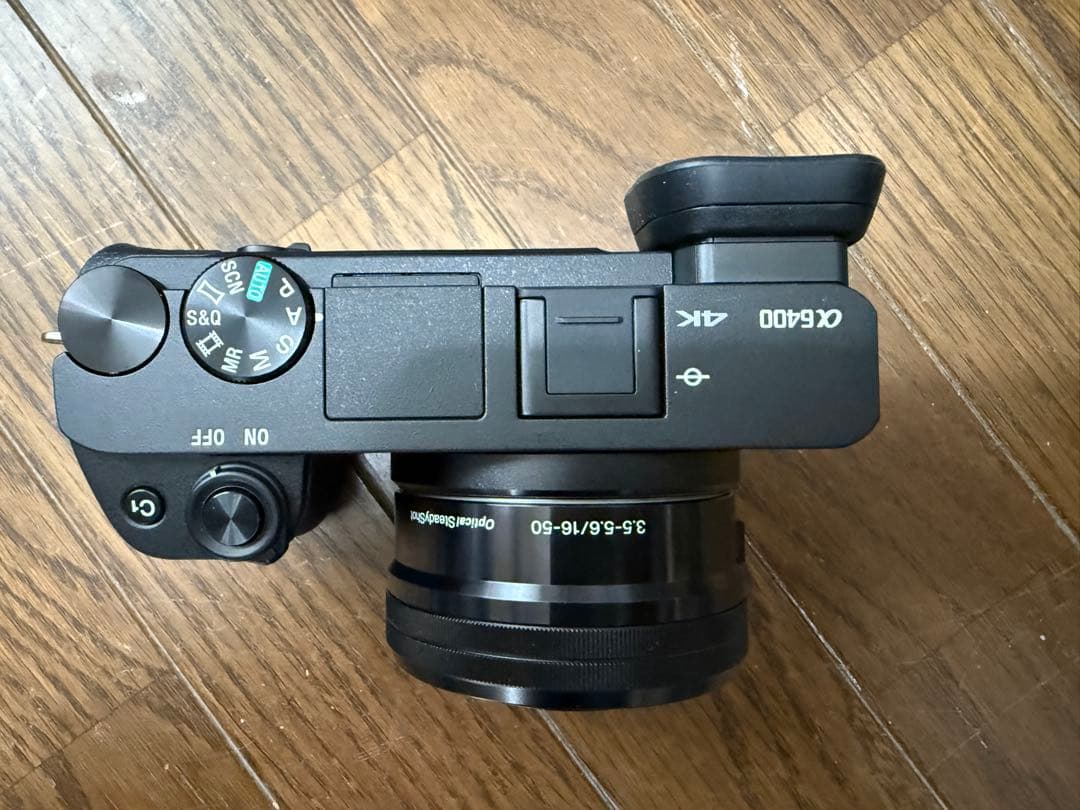 SONYデジタル一眼カメラα6400パワーズームレンズキット、他
