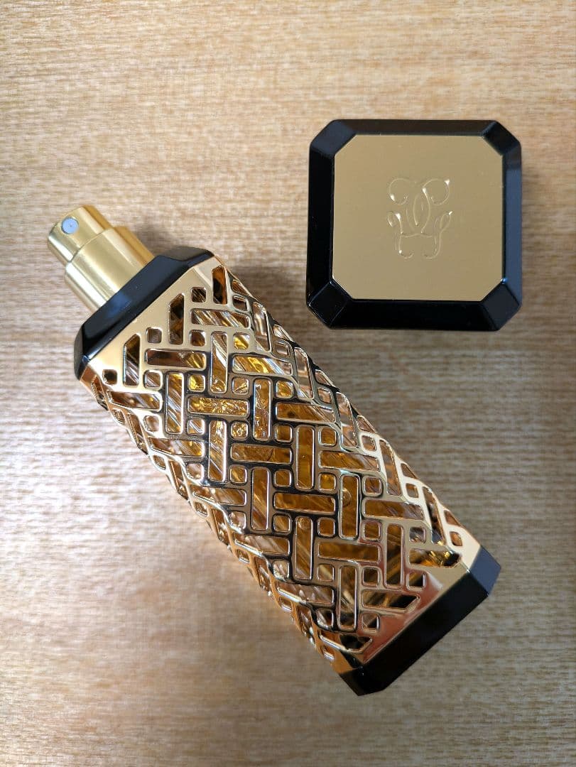 GUERLAIN LE FLACON SAC 未使用　 定価29810円