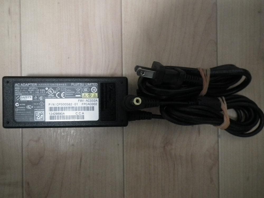 富士通 ノートパソコン LIFEBOOK AH42/J/中古特価良品
