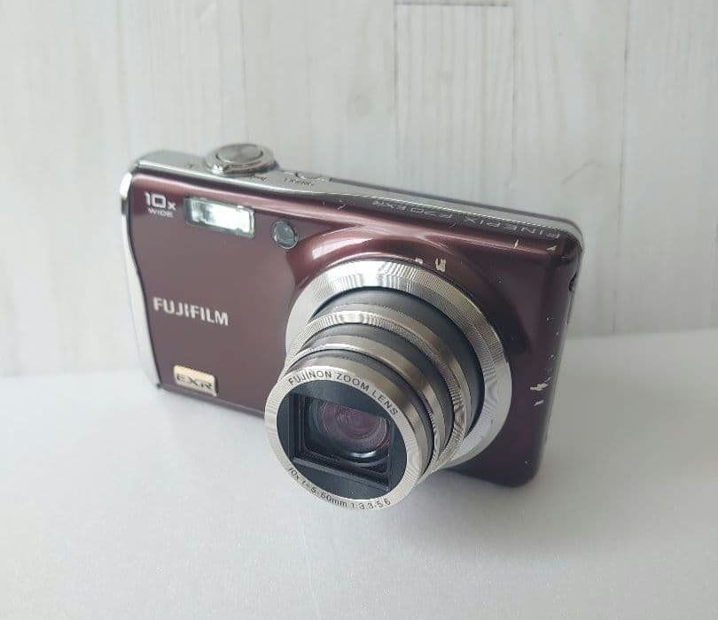 【動作確認済】FUJIFILM FINEPIX F70EXR フルセット