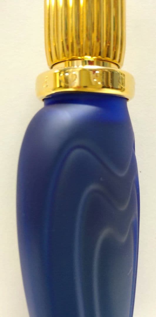 【大きい50ｍｌ】エスカーダ　ケ ヴィバ オードトワレ