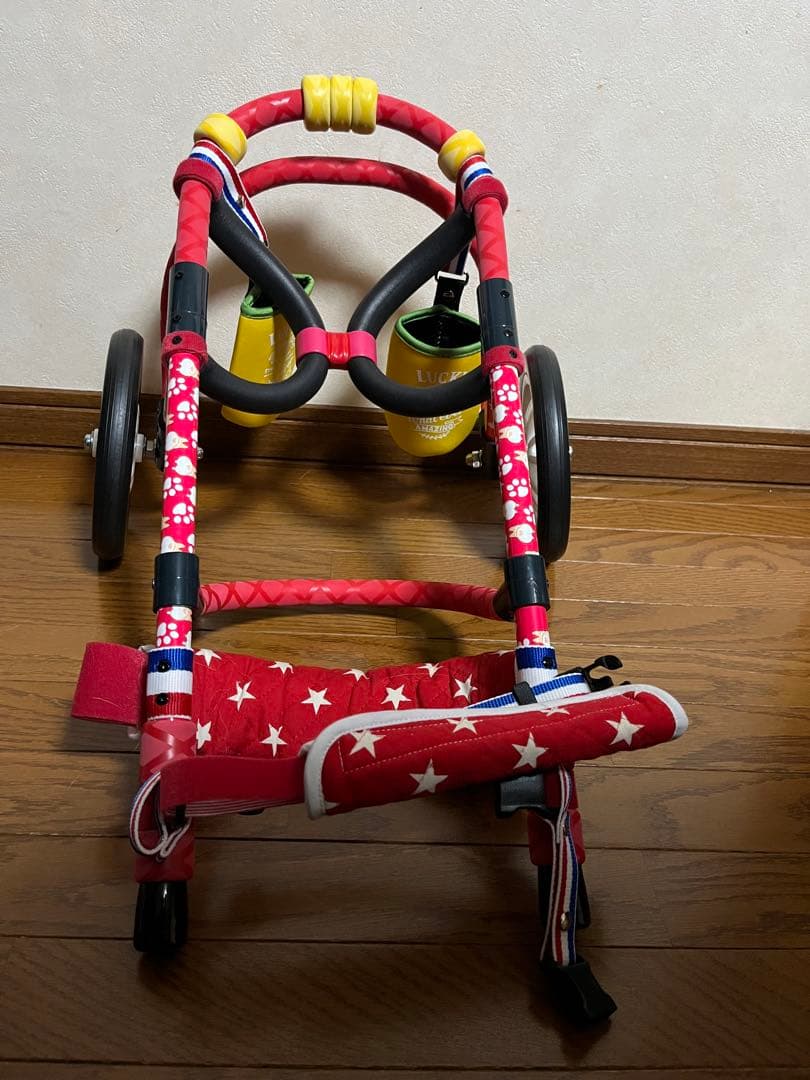 コーギー用 赤い車椅子