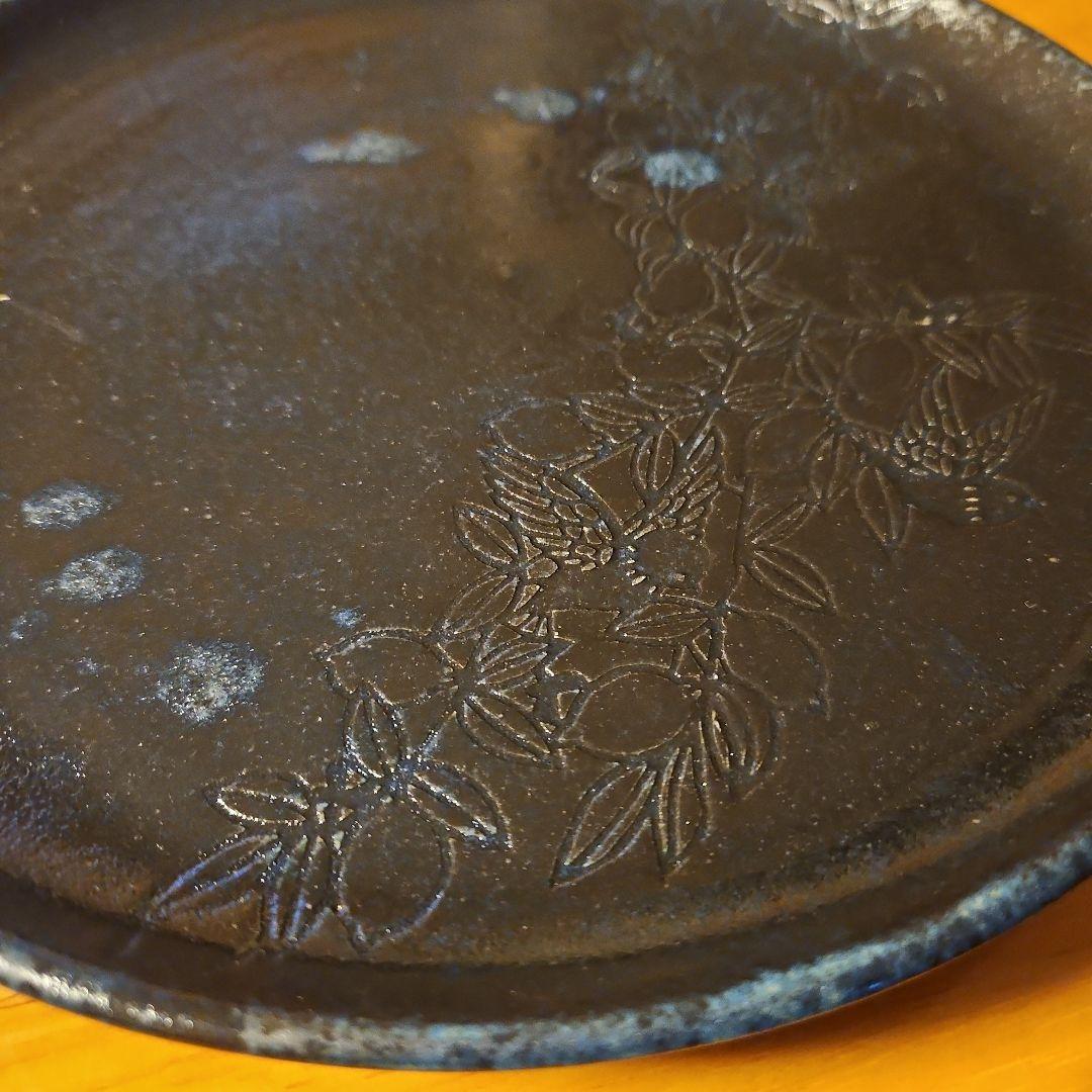 pottecu 黒皿(レモンと鳥) 直径約24cm