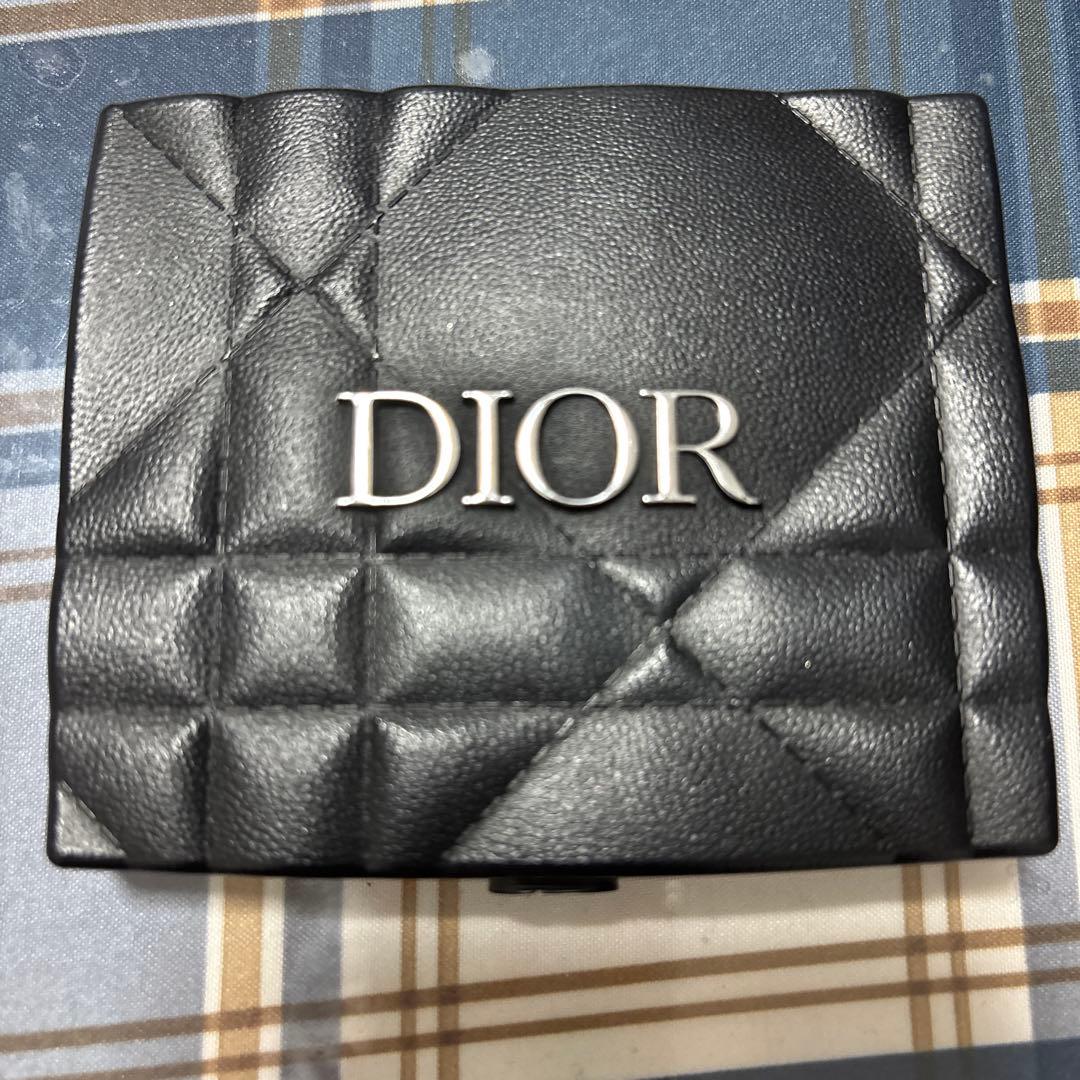 Dior ディオール ショウ サンク クルール 647 シルクトープ　限定色